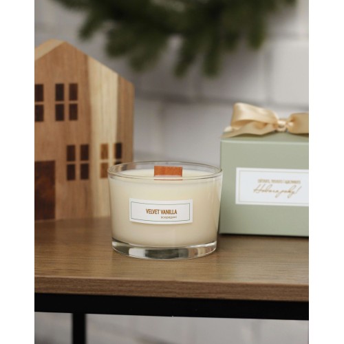 Новорічна соєва свічка з особливим написом. VELVET VANILLA. ТM TEPLO всередині Новорічна соєва свічка з особливим написом. VELVET VANILLA. ТM TEPLO всередині